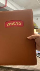 Bìa da menu khoét A4 nhỡ đủ màu kích thước 32x18cm