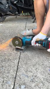 Máy Cắt Mài Pin Victor VT 100 - Tặng Kèm 10 Đá Cắt - Chân Pin Phổ Thông - Chống Sốc Đá - Không Chổi Than Bảo Hành 6 Tháng