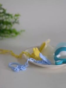 Rantai Klip Penjepit Gantungan Dot Empeng Teether Bayi / Tali Jepitan Clip Holder Chain Warna Biru Pink Kuning