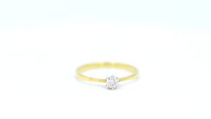 Happy Jewelry แหวนเพชรเม็ดเดี่ยว 20 ตัง 6 เตย ก้านอิตาลี ทองแท้ 9k 37.5% เพชรเกสร ME805