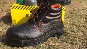 Safety Shoes Boots Black Steel Toe Midsole Rubber ANTI Slip Footware Low-cut Industrial Labor Shoe 3800/3807 {SG Store}