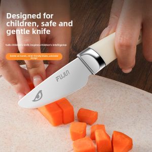 plys | Safe Non-Sharp Childrens Fruit Knife And Cutting Board Set