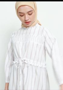 MFMW Dezeydi Tunik Khaky Motif Salur