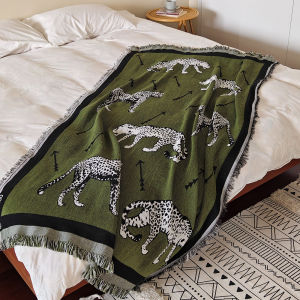 Wild Cheetah Throw Blanket for Home Decor and Outdoor Activities Bed Plaid Blankets & Throws Sofa Bedspread Sofa cover