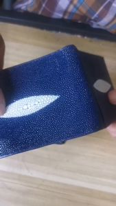 กระเป๋าปลากระเบน สีกรมท่า สองมุข หน้าหลัง