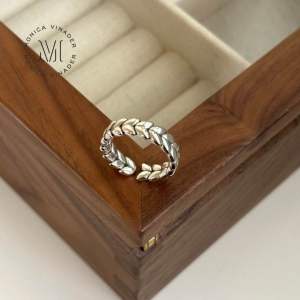 สไตล์ญี่ปุ่นและเกาหลีอารมณ์เรียบง่ายแหวนหูข้าวสาลีส่วนบุคคลแหวนย้อนยุคระดับไฮเอนด์