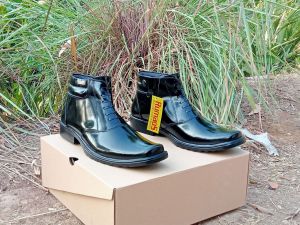 Rumaos kulit kilap premium sepatu dinas PDH kantoran pria