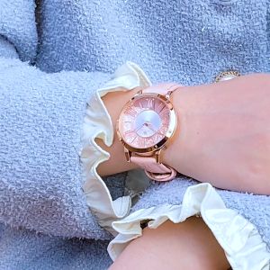 OLEVS 2024 resmi Autentik jam tangan wanita elegan cewek terbaru anti air asli import mewah rantai original aesthetic korea Santai Mode batu pasir hisap Tali kulit Jam tangan kuarsa hadiah untuk pacar cewek