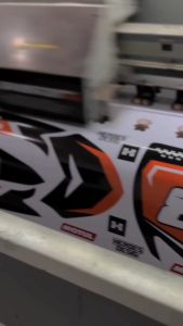 Stiker Decal Papan & Spakbor Depan Belakang Striping YZ 85 NEW Kece Abiesss! Heroes Design 24.03