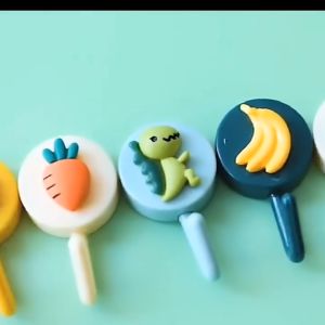 Gantungan Tempel Hook Model Bulat Dengan Motif Timbul