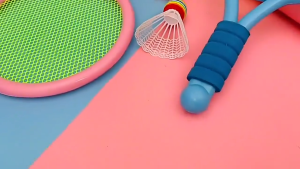 1 Pair Childrens Badminton Tennis Set Plastic Anti Slip Handle Lightweight Comfortable Indoor Outdoor Small Badminton Sports Practice Toy