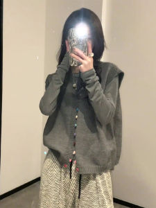 Retro Artistic Japanese Style Vest 2025 Spring Autumn New Colorful Buttons Slimming Versatile Fashionable Layered Knitwear