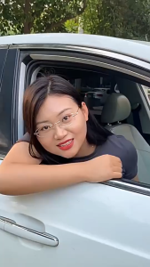 Gương chiếu hậu ô tô gương chiếu hậu lùi xe gắn bằng giác hút chống nước nhỏ gọn và bền.