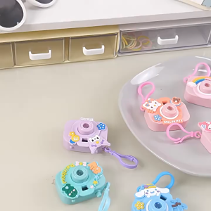 Sanrio Projection Camera Pendant Toys Cute Simulation Camera Childrens Toy Gift Lootbag Filler/Paninda