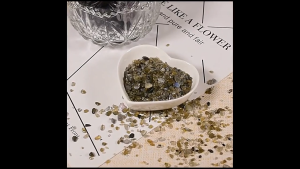 [Ready Stock] 50g Natural Loose Crystal Chips/Stones Amethyst Quartz 天然水晶 澳大利亚水晶 琉璃 Feng Shui 风水