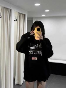 เสื้อสเวตเตอร์ถักสไตล์อเมริกันย้อนยุคสำหรับผู้ชายและผู้หญิงในฤดูใบไม้ร่วงและฤดูหนาว ทรงหลวม นุ่ม สวมใส่สบาย เสื้อสเวตเตอร์ถักแบบลำลอง