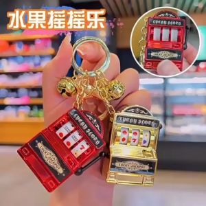 MAINAN GANTUNGAN KUNCI  2IN1 MODEL MESIN KASINO MESIN BAR BISA DIPUTER/DIMAINKAN GANCI PREMIUM PEREDA STRESS GANTUNGAN KUNCI KEREN