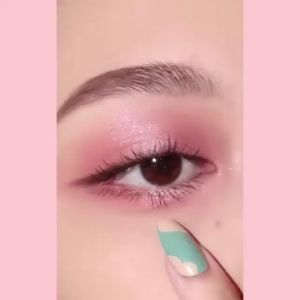 PINKFLASH 3 Shades Eyeshadow Palette Giltter High Pigment Easy To Blend Lasting 11 Colors