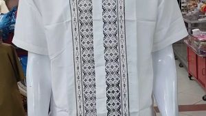 Koko Putih Bordir: Pilihan Modis untuk Pria Dewasa