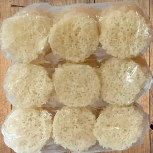 kerupuk singkong kerupuk rengginang singkong kerupuk renyah dan gurih isi 27an  keping dijual kondisi mentah