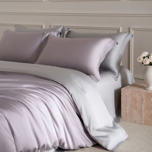 Luxurious Ice Silk Bedding Set Summer Lightweight Smooth Main Bedroom Duvet Cover Sheet Three Piece Set for Naked Sleep