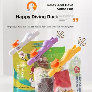 RA Cartoon Duck Bag Sealer Clip with Spout Kitchen Snack Food Storage Seal AR