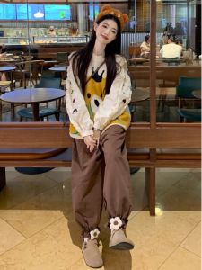 พลัสไซส์ ผู้หญิง เสื้อเชิ้ตคอกลมแฟชั่นสามชิ้นขากว้าง กางเกง เฮฟวี่เวท การ์ตูน เสื้อกั๊ก ลำลอง ใส่สบาย โพลีเอสเตอร์ ผ้าฝ้าย Blend