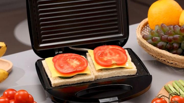 Sonifer electric Panini Press and electric Sandwich Maker Non
