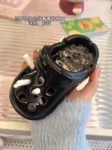 ที่เขี่ยบุหรี รองเท้าเซรามิค สไตล์โมเดิร์น ถังขยะ ถาดเถ้าเขี่ยบุหรี่เซรามิค