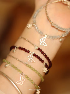 Natural Red Agate Butterfly Wing Bracelet Womens Vintage Silver Fashion Jewelry Gift for Evening Elegant Engraving Design