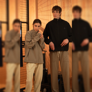 INSPI Windproof Stretch High-Collar Jacket for Men and Woman Full Zipper Inside Pockets Collection Menswear Longsleeves