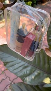 กระเป๋าใสใส่เครื่องสำอาง กระเป๋ากันน้ำ มีตะขอห้อยพกพาได้ กระเป๋าพลาสติก กระเป๋าใส่ของจิปาถะ แบบใสมองเห็นสะดวก