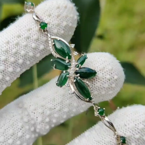 Vibrant Green Jadeite Jade Floral Bracelet in S925 Silver with Zircon Accents [Gift Box Included] (Sku: s925b12)