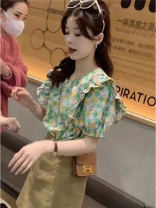 เสื้อเชิ้ตแขนพองลายดอกไม้สีเขียวสำหรับผู้หญิงในช่วงฤดูร้อน เสื้อเชิ้ตแขนสั้นทรงหลวมสไตล์เกาหลี คอกลม ปกติ