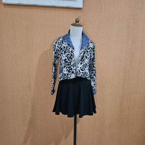 atasan blazer wanita hitam motif batik putih M cewek lengan panjang outer