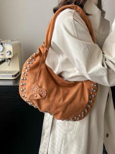 Fashionable Korean Style Handbag Single Shoulder Bag INS Underarm Bag Casual Womens Bag Soft Polyester Lining Zipper Closure