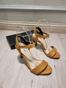 Suede Basic Highheels
