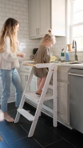 [😀SG Ready Stock]Learning Tower Foldable Montessori Kids Kitchen Aid Step Stool Environmentally friendly varnish