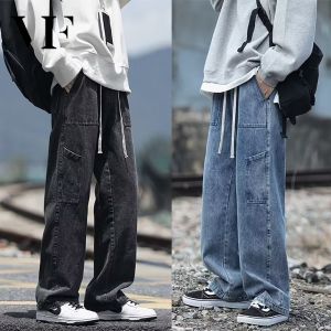VFASION กางเกงยีนส์ชาย กางเกงคาร์โก้ cargo 2 สี ทรงหลวม เอวยางยืด กางเกงยีนส์ทรงกระบอก สไตล์ถนนย้อนยุค