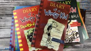Diary of a wimpy kid collection 24c box set nhập màu Tặng file audio