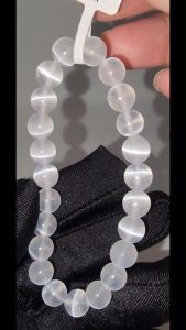 (SG Seller Ready Stocks) Top Grade Natural Selenite Stone Bracelet (with Certification) 8mm+ 顶级天然透石膏石手链 (配证书) 8+毫米