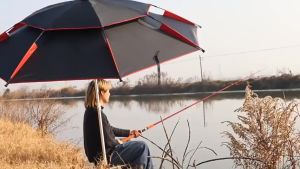 2.6m ร่มตกปลการปรับทางเดียวร่มชายหาดกันทรายออกแบบกันลมและกันฝนกันสาดกลางแจ้ง ร่มตกปลาชิงหลิว ร่มกางตกปลา ร่ม กันuv ใหญ่ ร่มกันแดดตกปลา ร่มตกปลากลางแจ้งแบบมืออาชีพ ร่มตกปลาพับ ร่มตกปลาขนาดใหญ่ ปรับได้ 360° กันแดดและกันฝน อลูมิเนียม+PPC ยางสีดำหนาสองชั้น