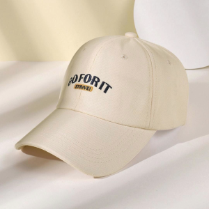 หมวกเบสบอลผ้าลูกฟูก หมวกกันแดด หมวก ร่มกันแดดนอกบ้าน สไตล์ยอดนิยม สไตล์เกาหลี แฟชั่น งานปักตัวอักษร หัวเข็มขัดหมวกแบบปรับได้