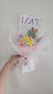 Boquet flowers made by fuzzy wire bouquet the best for gift for any occasion