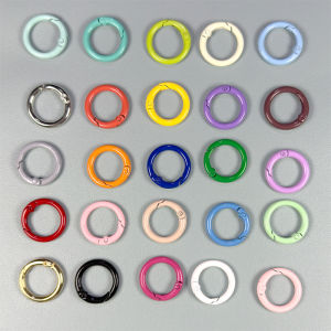 จี้โทรศัพท์มือถือแบบสปริงสีสันสดใส จี้กุญแจ โซ่ห้อยกระเป๋า อุปกรณ์ทำมือ DIY วัสดุโลหะเคลือบด้วยไฟฟ้า วงกลมป้องกันการสูญหาย อุปกรณ์หูฟังพกพา