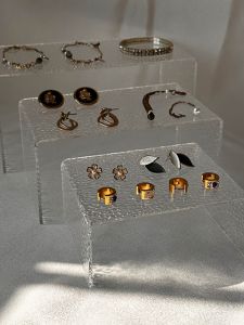 Acrylic Jewelry Display Stand Ornament Display Photo Props Transparent Height Increasing Tray Earrings Necklace Display Window