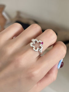 Elegant Hollow Floral Ring for Women Red Dot on Finger Fashionable Open Ring Index Finger Ring Light Luxury Korean Style