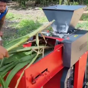 เครื่องสับย่อยไชโย รุ่นโปรฟาส 8ใบมีด 52ใบมีด 88ใบมีด เครื่องมีคุณภาพสูง มีลูกกลิ้งดูดชิ้นงาน พร้อมชุดโซ่สายพานลำเลียงอัตโนมัติแบบใหม่ กำลังผลิต 3 ตัน/ชั่วโมง