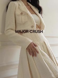 Elegant Fashion Suit White Jacket & Skirt