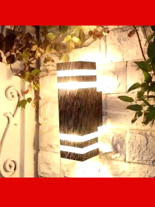 โคมไฟติดผนัง โคมไฟหน้าบ้าน โคมไฟตกแต่งบ้าน led light แสงที่อบอุ่น แสงสีขาว โคมไฟโมเดิร์น โครงโคมอลูมิเนียม ป้องกันฟ้าผ่า IP67 หลอดไฟ E27 กำลัง 12W เปลี่ยนหลอดไฟฟรี รับประกัน 30 ปี